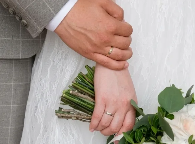WEDDING BAND